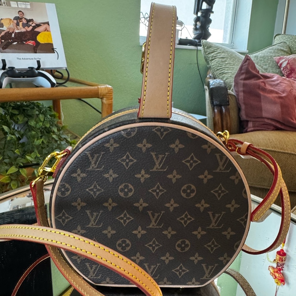 Faux — Louis Vuitton Brown Monogram Bag with Gold Accents